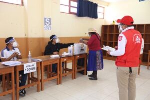 Perú realiza segunda vuelta para elegir gobernadores