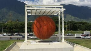 Se inaugura la escultura cinética Esfera Caracas de Jesús Soto | Diario El Luchador