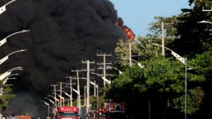 Se registra grave incendio en empresa de hidrocarburos en Barranquilla - Barranquilla - Colombia