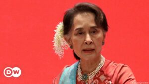 Suu Kyi aguarda sentencia en último juicio tras golpe en Birmania | El Mundo | DW