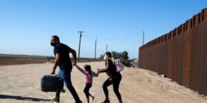 Una crisis humanitaria a punto de estallar en la frontera EE.UU.-México