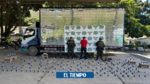 Valle: 6 mil botellas de licor adulterado iban a ser vendidas en Navidad - Cali - Colombia