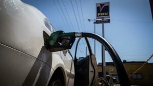 Venezuela aún sigue estancada en colas por gasolina