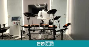 Xiaomi enseña a su robot humanoide a tocar la batería