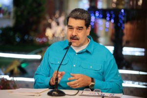 ¿endurece o flexibiliza las sanciones contra Maduro?