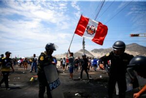 ▷ Perú: Una semana de protestas suma ocho muertos y cientos de heridos #15Dic
