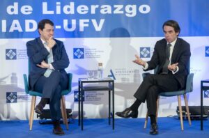 Aznar vaticina que si Sánchez vuelve a ganar las elecciones "se abrirá un proceso constituyente" que "afecta a la persistencia histórica de la nación española"