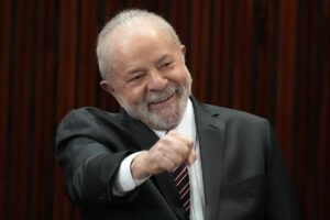 Brasil vuelve a ser gobernado por Lula tras cuatro aos turbulentos con Bolsonaro al mando