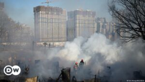 Cientos de personas huyen de gran incendio en Seúl | El Mundo | DW