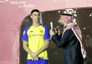 Cristiano Ronaldo, Rey de Riad, capricho de Arabia y un pellizco de los 300.000 millones para invertir: "Es parte de la Vision 2030"
