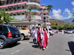 Deserción estudiantil se agrava entre los postgrados de medicina en Venezuela, alerta ONG