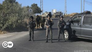 Dos combatientes palestinos mueren tiroteados por las fuerzas israelíes | El Mundo | DW