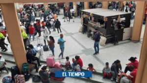Drama de familia caleña varada en Terminal de Pasto por derrumbe - Otras Ciudades - Colombia
