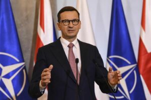 El Gobierno polaco da un paso atrs en su pulso con Bruselas ante la necesidad de acceder a los fondos congelados