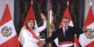 El adelanto electoral en Perú provoca divisiones en el Gobierno de Boluarte
