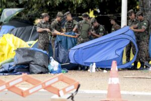 El ministro de Justicia de Brasil informa de que se han identificado a financiadores de los asaltantes en diez estados