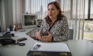Elección de nuevo CNE "sería irregular": María Carolina Uzcategui