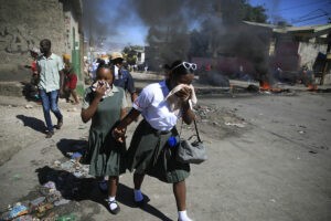 Irrefrenable espiral de violencia en Hait