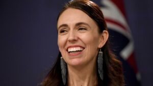 La primera ministra de Nueva Zelanda renuncia al cargo