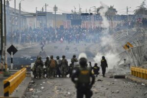La toma de Lima se transform en una batalla campal para tomar el Congreso