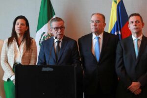 Las opciones que tiene la oposición venezolana para redirigir activos congelados hacia el fondo humanitario