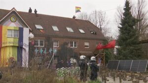 Lützerath, el pueblo alemán en riesgo de desaparecer ante la extensión de una mina de carbón