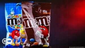 M&M jubila a sus "caramelos portavoz" tras polémica por su imagen | Economía | DW