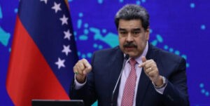 Maduro celebra la "voluntad política" de Colombia y ELN