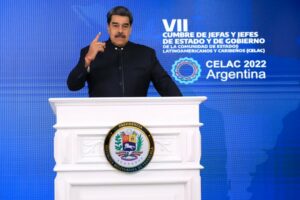 Maduro pide a la Celac rechazar sanciones y convertirse en una UE