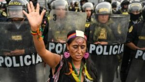 Manifestantes llegan a Lima para pedir renuncia de Boluarte