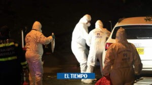Medellín: Ocupantes del Audi atrapado en deprimido intentaron salir - Medellín - Colombia
