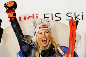 Mikaela Shiffrin logra su victoria número 81 en la Copa del Mundo de esquí y acecha todos los récords