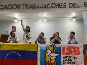 Movimientos sociales expresaron su apoyo a la Revolución Bolivariana | Diario El Luchador