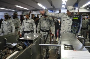 Mxico militariza el metro de la capital para evitar sabotajes