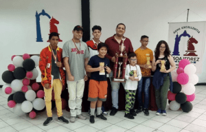 Nicola Nigro Monasterios despide 2022 con los máximos galardones del Torneo XL Aniversario Sala de Ajedrez Cristo Milona￼ - Venprensa