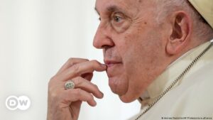 Papa Francisco condena creciente “espiral de la muerte” en Medio Oriente | El Mundo | DW