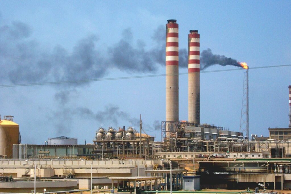 Por una nueva falla en el reformador de nafta, esta refinería clave de PDVSA estará parada casi un mes