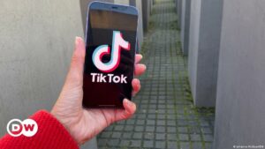 Presentan proyecto de ley para prohibir TikTok en EE.UU. | El Mundo | DW