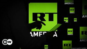 Rusia promete represalias tras bloqueo de cuentas de RT Francia | El Mundo | DW