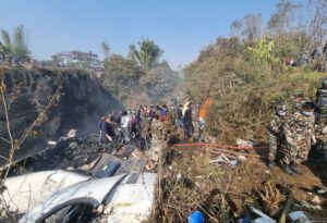 Se estrella en Nepal un avión con 72 personas a bordo