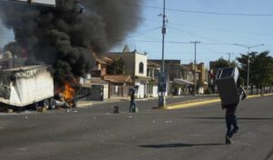 Turistas canadienses se atrincheraron para salvarse de la violencia narco en México