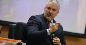 “Un suicidio económico”: expresidente Iván Duque sobre negativa de ministra Vélez a exploraciones de petroleo y gas
