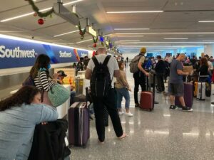 Vuelve la normalidad en aeropuertos de EE.UU. tras la tormenta Elliot