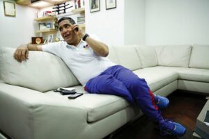 revelan la primera foto del exministro chavista Miguel Rodríguez Torres antes de abordar el avión que lo sacaría de Venezuela