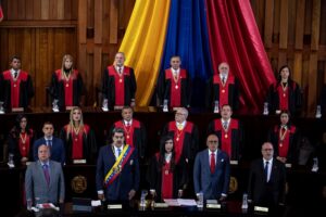 ¿A conveniencia? Maduro instó a los magistrados del chavismo a profundizar la “revolución judicial” y reconoció que “falta mucho por hacer” (+Video)