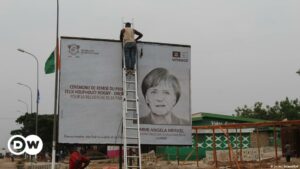 Angela Merkel recibe el Premio de la Paz de la UNESCO en Costa de Marfil | Alemania | DW