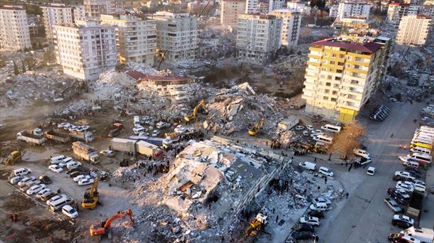 Varios edificios destruidos en Kahramanmaras.