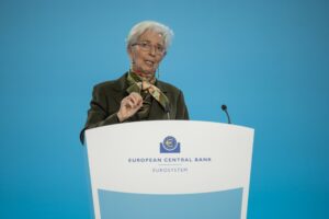 Banco Central Europeo sube tasas de interés al 3 % y anuncia otro medio punto para marzo