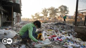 Basura electrónica pone en peligro la vida de niños pobres en la India | El Mundo | DW