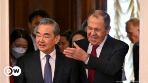 China apuesta por desarrollar los lazos con Rusia pese a la tensión en mundo | El Mundo | DW